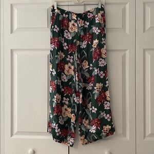 LOFT Floral Cropped Pants